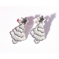 Zilveren oorbellen in de vorm van een kerstboom